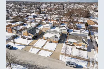 8832 Osceola Avenue, Morton Grove, IL 60053 - Photo 37