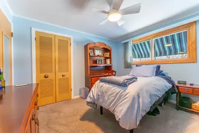 8832 Osceola Avenue, Morton Grove, IL 60053 - Photo 15