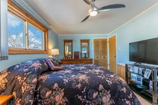 8832 Osceola Ave, Morton Grove, IL 60053 - Photo 11