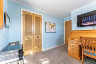 8832 Osceola Ave, Morton Grove, IL 60053 - Photo 17