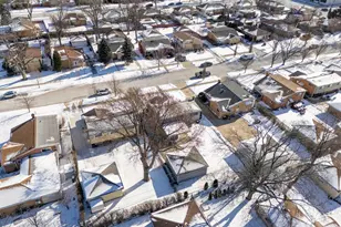 8832 Osceola Ave, Morton Grove, IL 60053 - Photo 33