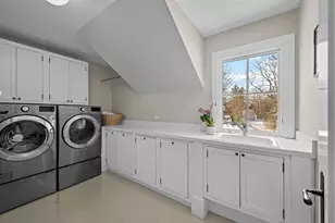 1070 Fisher Ln, Winnetka, IL 60093 - Photo 27