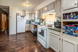 104 E Boundary Rd, Creal Springs, IL 62922 - Photo 9