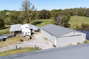 104 E Boundary Rd, Creal Springs, IL 62922 - Photo 29