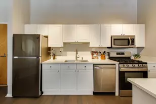 900 N Kingsbury St, Chicago, IL 60610 - Photo 11