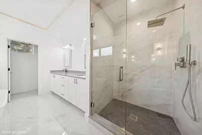 936 S Mitchell Avenue, Elmhurst, IL 60126 - Photo 15