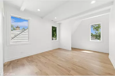 936 S Mitchell Avenue, Elmhurst, IL 60126 - Photo 21