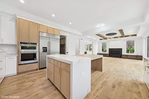 936 S Mitchell Ave, Elmhurst, IL 60126 - Photo 5