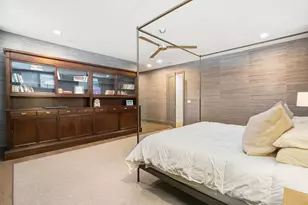 5748 N Hermitage Ave, Chicago, IL 60660 - Photo 17