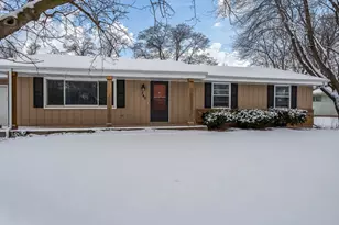 346 Whittemore Dr, South Beloit, IL 61080 - Photo 3