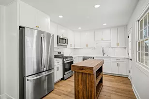 6920 Orchard Ln, Hanover Park, IL 60133 - Photo 11