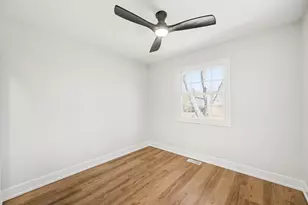 6920 Orchard Ln, Hanover Park, IL 60133 - Photo 19