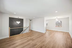 6920 Orchard Ln, Hanover Park, IL 60133 - Photo 9