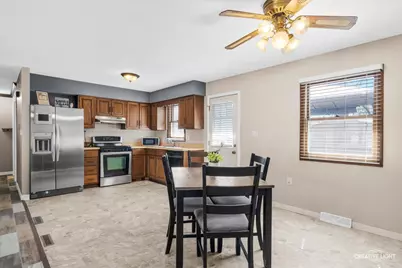 1235 Constellation Drive, Aurora, IL 60505 - Photo 9