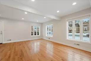 3732 W Columbia Ave, Lincolnwood, IL 60712 - Photo 5