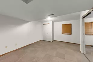 1402 Cherry Dr, Batavia, IL 60510 - Photo 29