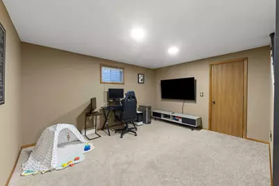 1402 Cherry Drive, Batavia, IL 60510 - Photo 27