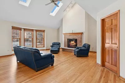 723 Mesa Drive, Naperville, IL 60565 - Photo 15