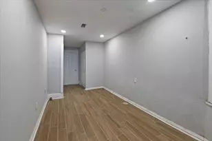 1913 S Troy St, Chicago, IL 60623 - Photo 9