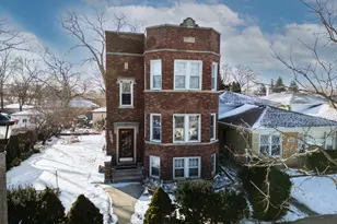 3927 Kirk St, Skokie, IL 60076 - Photo 1