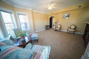 3927 Kirk St, Skokie, IL 60076 - Photo 5