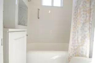 3927 Kirk St, Skokie, IL 60076 - Photo 17