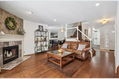 131 Willow Creek Lane, Willow Springs, IL 60480 - Photo 5