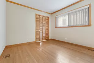 2931 N 76th Ave, Elmwood Park, IL 60707 - Photo 13