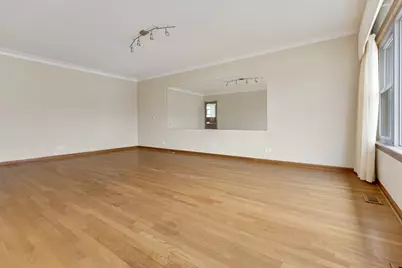 2931 N 76th Avenue, Elmwood Park, IL 60707 - Photo 5