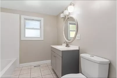 8821 S Princeton Avenue, Chicago, IL 60620 - Photo 15