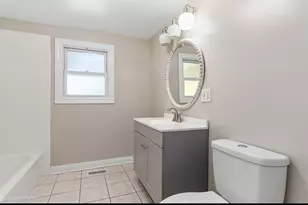 8821 S Princeton Ave, Chicago, IL 60620 - Photo 15