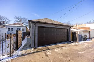 7413 S King Dr, Chicago, IL 60619 - Photo 9