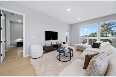 5830 N Lincoln Avenue #2W, Chicago, IL 60659 - Photo 9