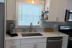 301 Sheldon Ave, Downers Grove, IL 60515 - Photo 7