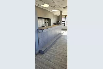 5725 N Northwest Highway, Chicago, IL 60630 - Photo 13