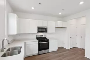 1331 Acadia Cir, Pingree Grove, IL 60140 - Photo 7