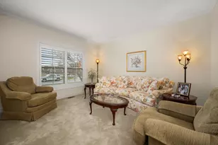 39W918 N Hathaway Ln, Geneva, IL 60134 - Photo 7