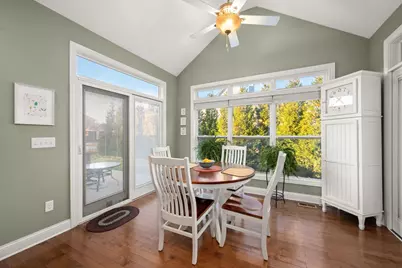 39W918 N Hathaway Lane, Geneva, IL 60134 - Photo 17