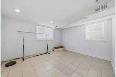 800 S 21st Avenue, Maywood, IL 60153 - Photo 17