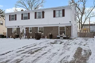 207 Seabury Rd, Bolingbrook, IL 60440 - Photo 3