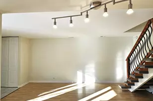 726 E Old Willow Rd, Prospect Heights, IL 60070 - Photo 11