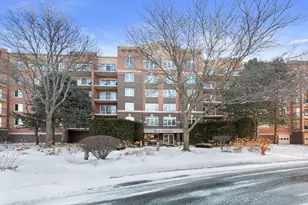 5055 W Madison St, Skokie, IL 60077 - Photo 21