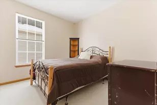 8 E Hague Dr, Antioch, IL 60002 - Photo 19