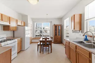 8 E Hague Dr, Antioch, IL 60002 - Photo 11