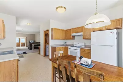 8 E Hague Drive, Antioch, IL 60002 - Photo 13