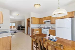 8 E Hague Dr, Antioch, IL 60002 - Photo 13