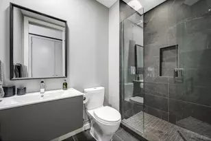 56 W Huron St, Chicago, IL 60654 - Photo 37