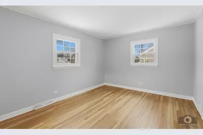 1017 N Main Street, Wheaton, IL 60187 - Photo 17