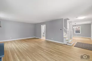 1017 N Main St, Wheaton, IL 60187 - Photo 7