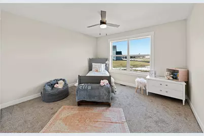 1927 Parkside Drive, Sycamore, IL 60178 - Photo 11